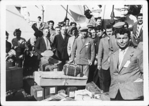 Arrival of Italian immigrants in Buenos Aires. April 13, 1954.